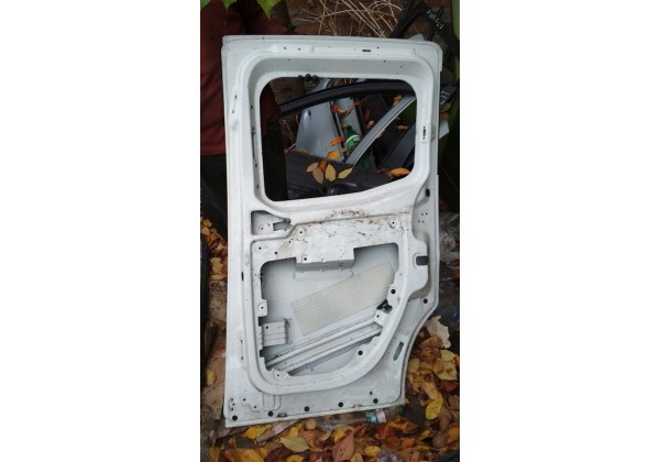 Дверка бокова права здвіжна Peugeot Bipper, Nemo, Fiorino, Qubo